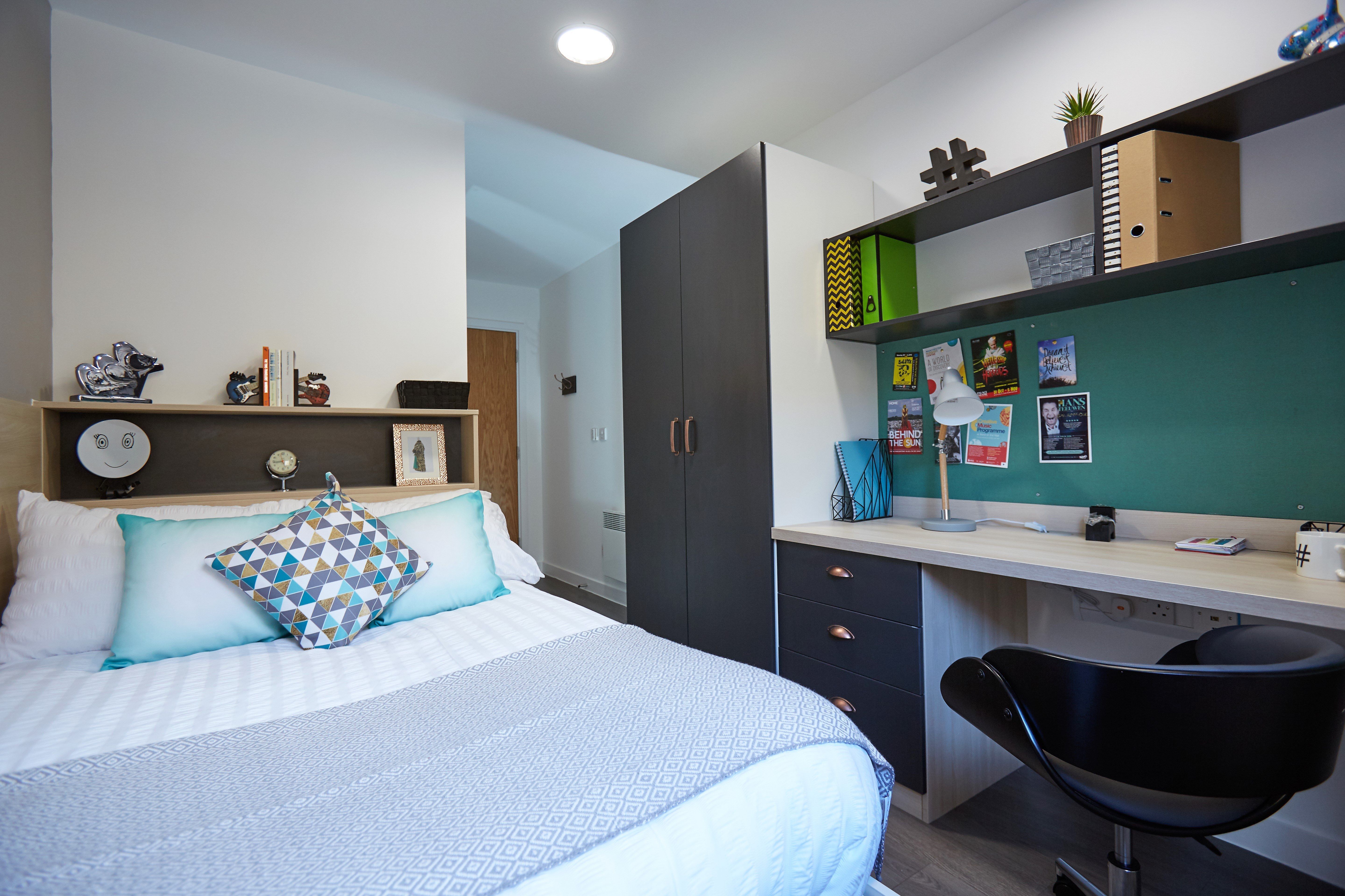 Ensuite Silver Plus